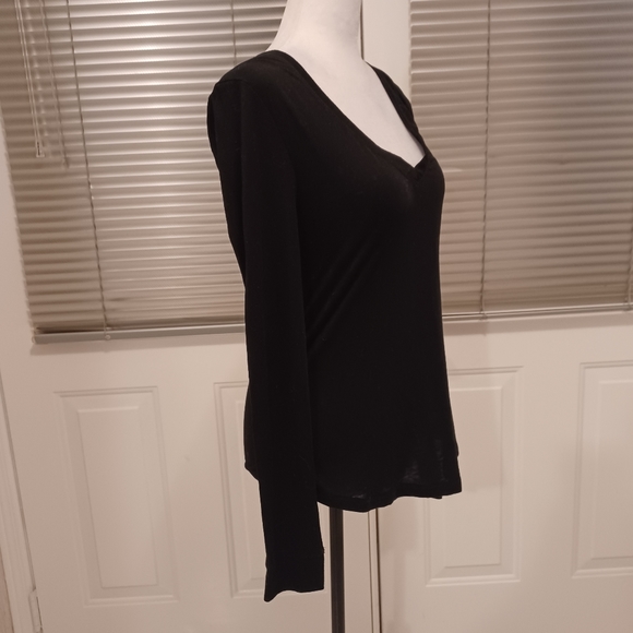 $4 Add-on Thin Black Long Sleeve Tee - Size Small - Picture 2 of 7